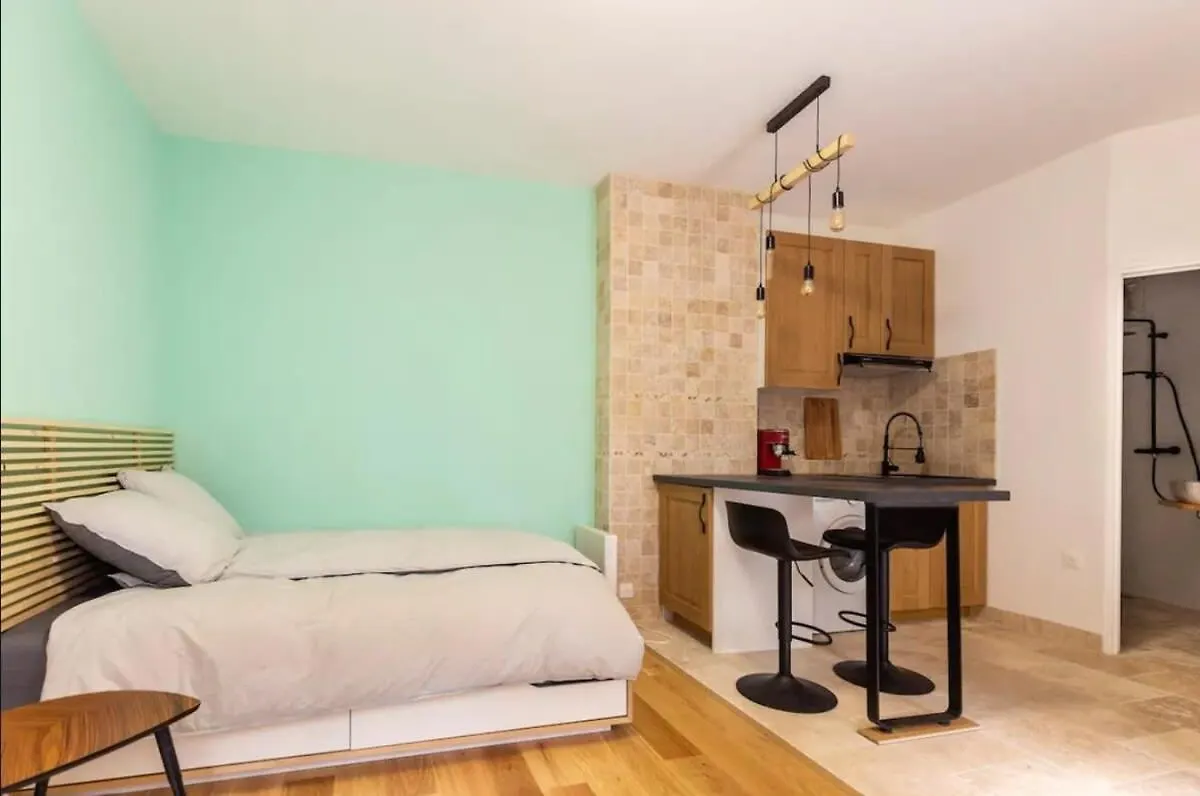 Cosy Studio Full Heart Of Paris location